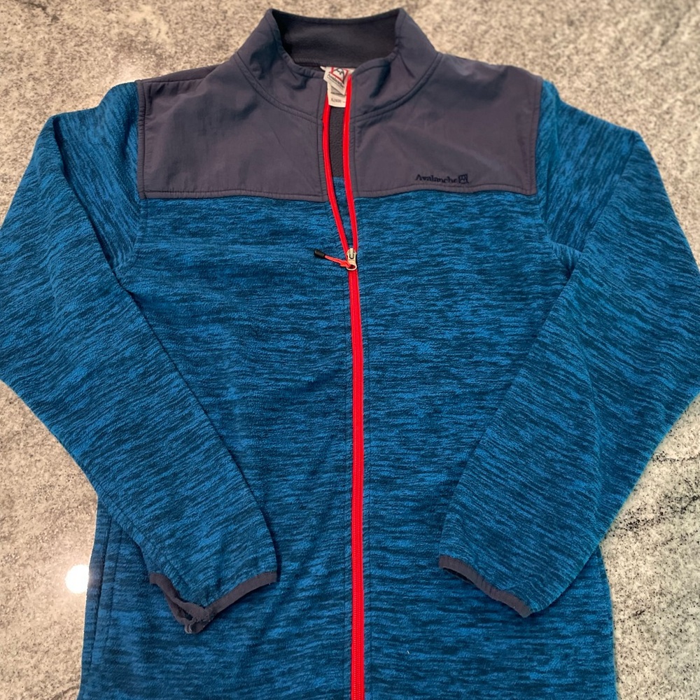 Avalanche Blue and Gray Jacket with Red Zipper (Mens Small/Boys 16/20).